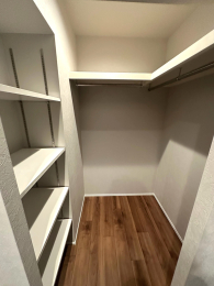 ���[ �y�V�K�����z���j�b�g�o�X�E�V�X�e���L�b�`���E���ʉ��ϑ�E�g�C���E�X�C�b�`�p�l���E�R���Z���g�E���d�ՁE�C���^�[�z���E���ޑS�ʁE�S�ʃN���X�E�n�E�X�N���[�j���O�E���ˁE���C�e�B���O���[���Ȃ�