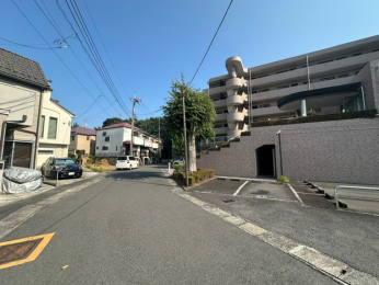 ���ӊ� �w�߂̗��֐��ƁA�Â��ȏZ��X�̗������������˔������󏭂ȗ��n�ł��B