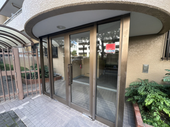 �G���g�����X -